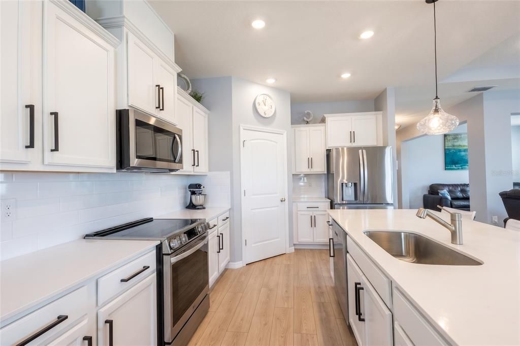 For Sale: $546,990 (4 beds, 3 baths, 2787 Square Feet)
