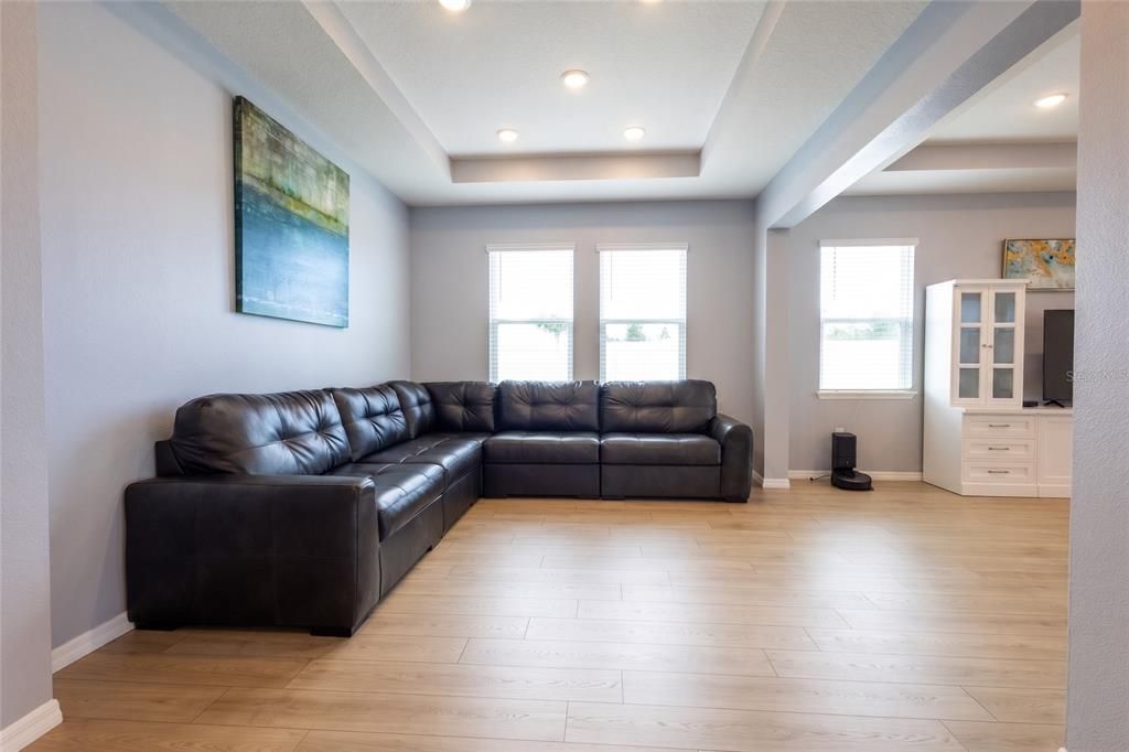 For Sale: $546,990 (4 beds, 3 baths, 2787 Square Feet)