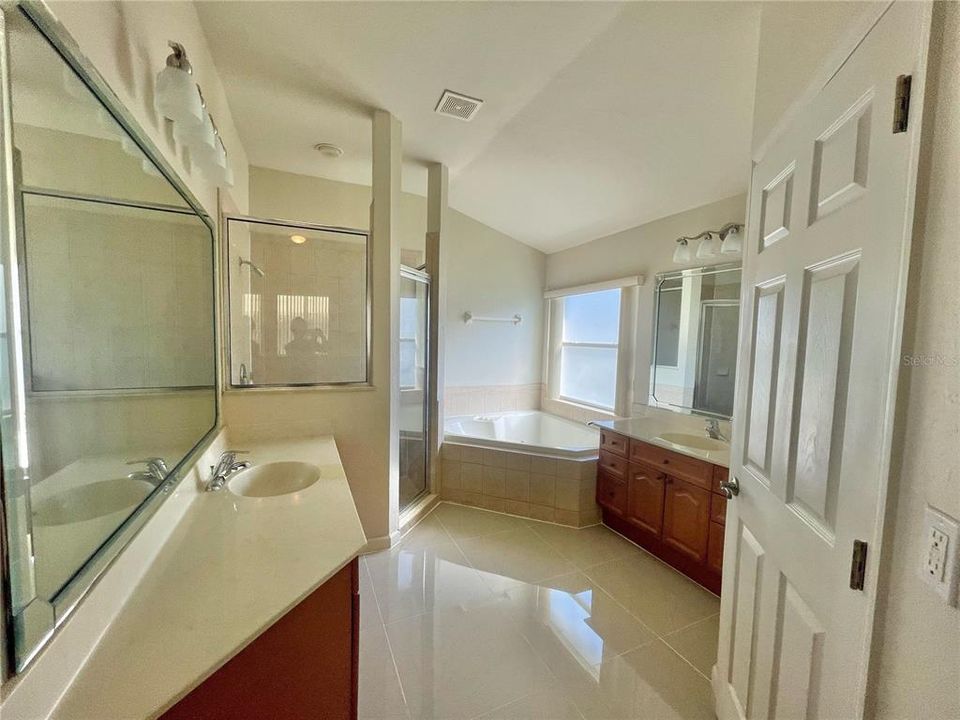 В аренду: $2,900 (4 спален, 2 ванн, 2600 Квадратных фут)