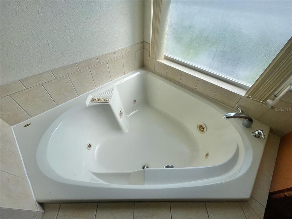 В аренду: $2,900 (4 спален, 2 ванн, 2600 Квадратных фут)
