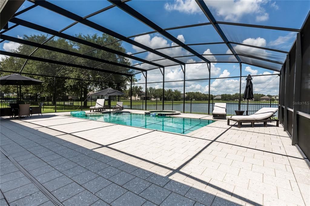 En Venta: $1,150,000 (5 camas, 4 baños, 3292 Pies cuadrados)