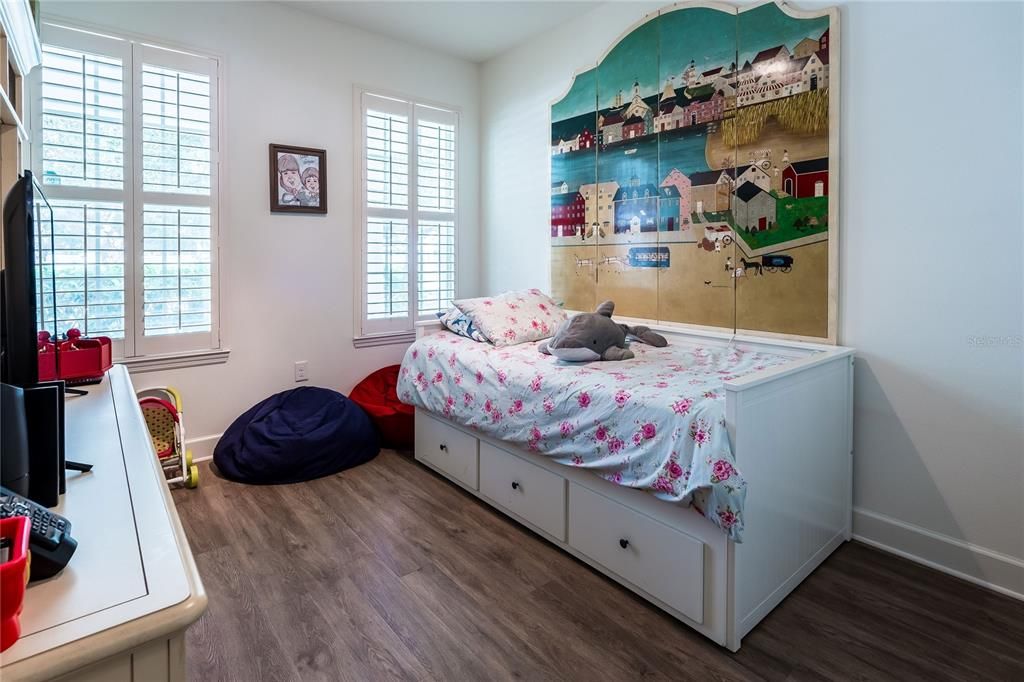 En Venta: $1,150,000 (5 camas, 4 baños, 3292 Pies cuadrados)