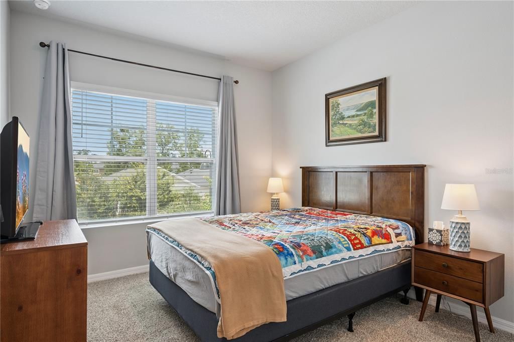 For Sale: $499,000 (5 beds, 3 baths, 2349 Square Feet)