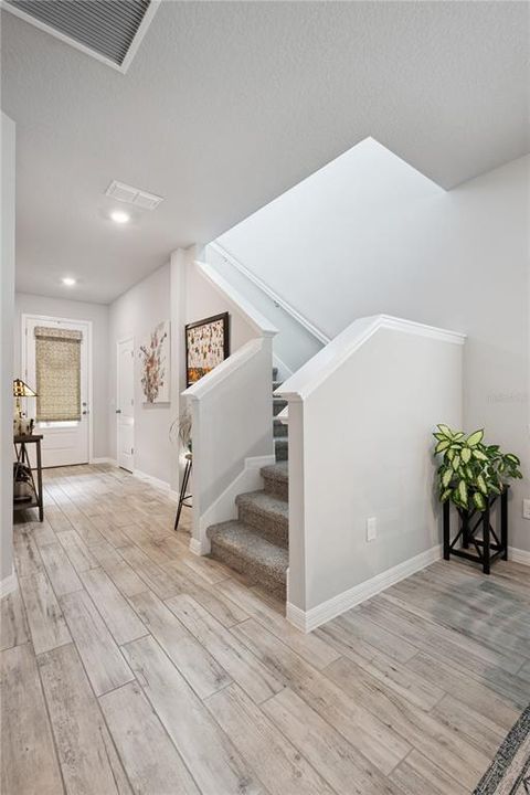 For Sale: $499,000 (5 beds, 3 baths, 2349 Square Feet)