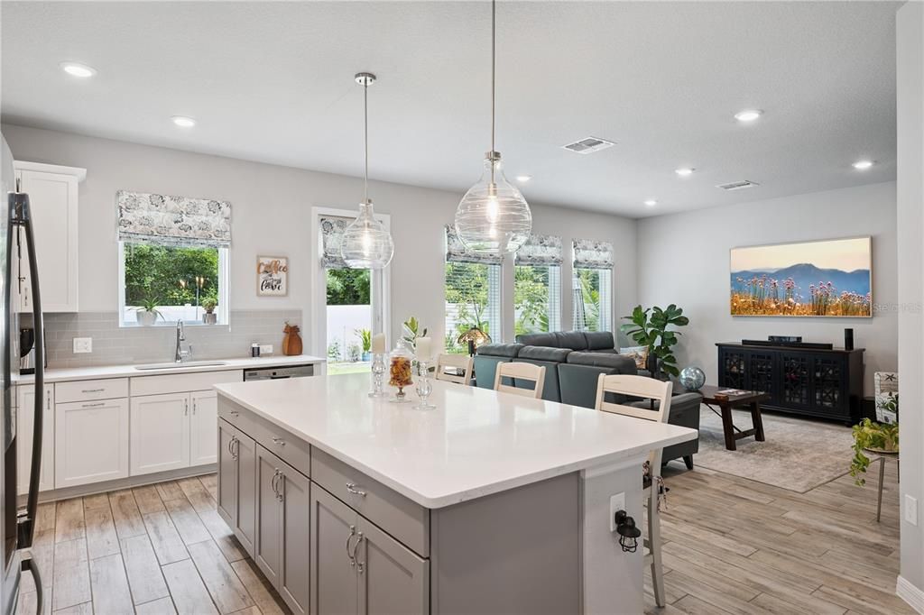 For Sale: $499,000 (5 beds, 3 baths, 2349 Square Feet)