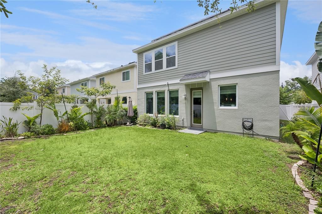 For Sale: $499,000 (5 beds, 3 baths, 2349 Square Feet)