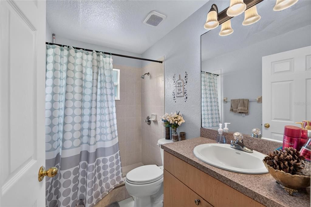 For Sale: $405,000 (4 beds, 2 baths, 1624 Square Feet)