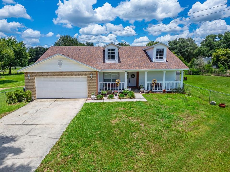 For Sale: $405,000 (4 beds, 2 baths, 1624 Square Feet)