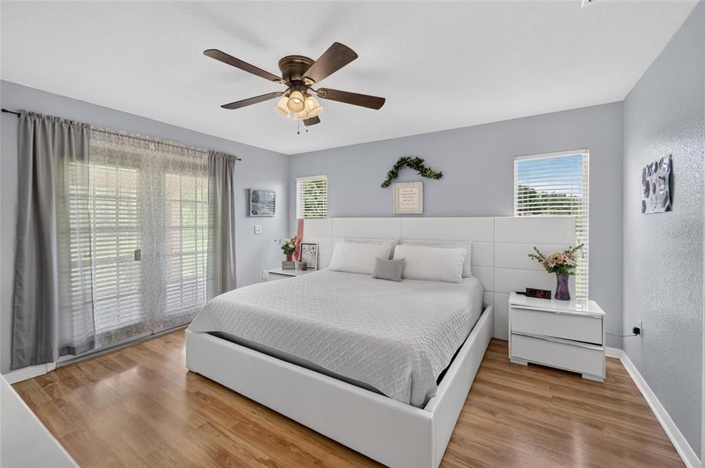 For Sale: $405,000 (4 beds, 2 baths, 1624 Square Feet)
