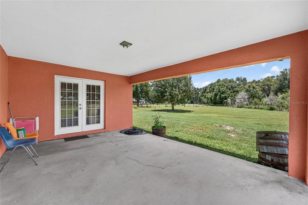 For Sale: $405,000 (4 beds, 2 baths, 1624 Square Feet)