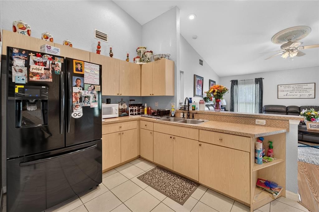 For Sale: $405,000 (4 beds, 2 baths, 1624 Square Feet)