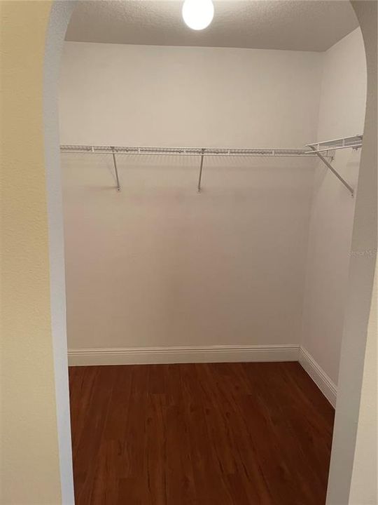 En Renta: $2,300 (5 camas, 3 baños, 2772 Pies cuadrados)