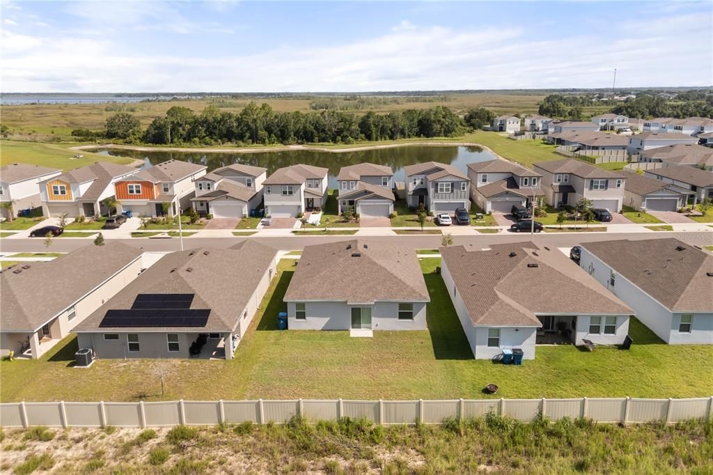 На продажу: $299,990 (3 спален, 2 ванн, 1405 Квадратных фут)