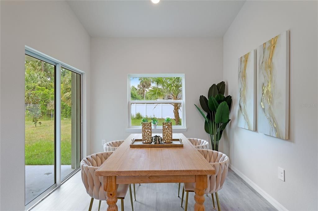En Venta: $329,000 (3 camas, 2 baños, 1506 Pies cuadrados)