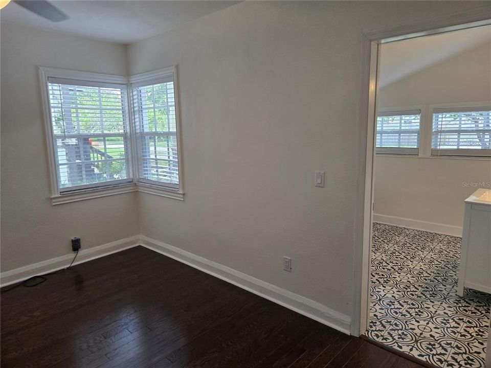 For Sale: $639,000 (3 beds, 3 baths, 1987 Square Feet)