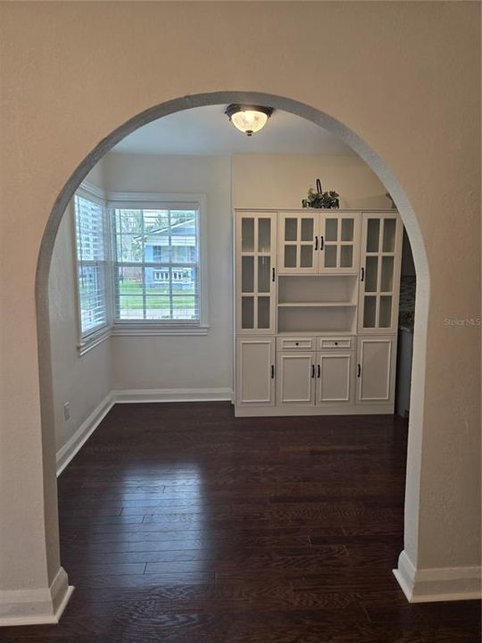 For Sale: $639,000 (3 beds, 3 baths, 1987 Square Feet)