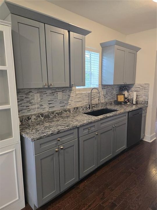 For Sale: $639,000 (3 beds, 3 baths, 1987 Square Feet)