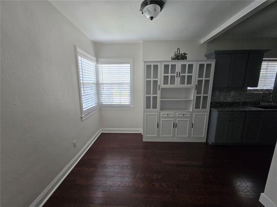 For Sale: $639,000 (3 beds, 3 baths, 1987 Square Feet)