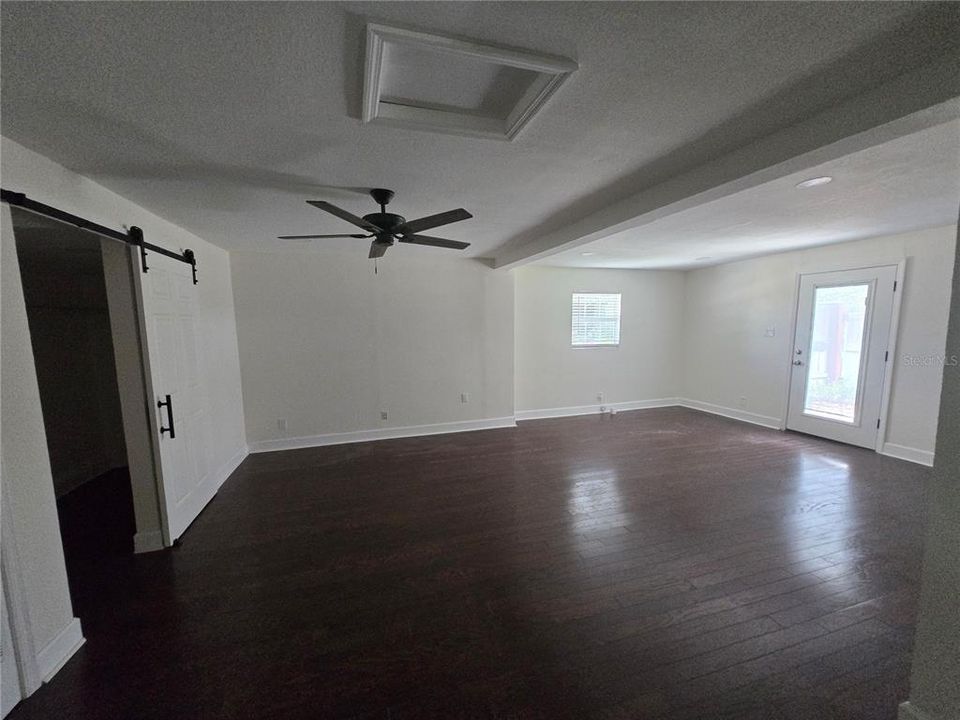 For Sale: $639,000 (3 beds, 3 baths, 1987 Square Feet)
