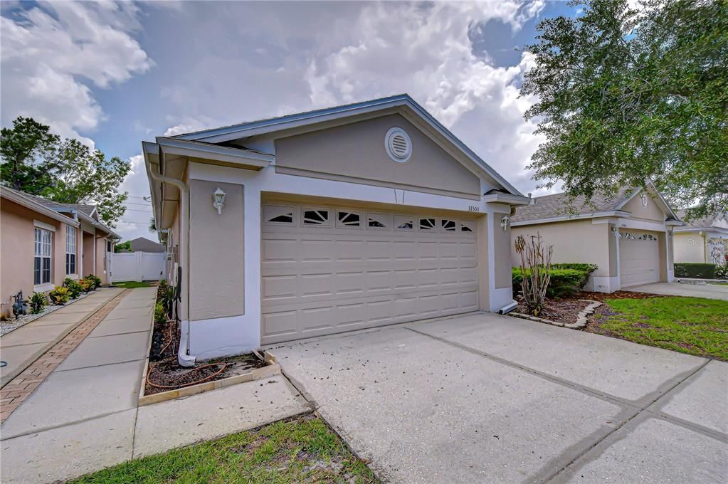 For Sale: $279,000 (3 beds, 2 baths, 1551 Square Feet)
