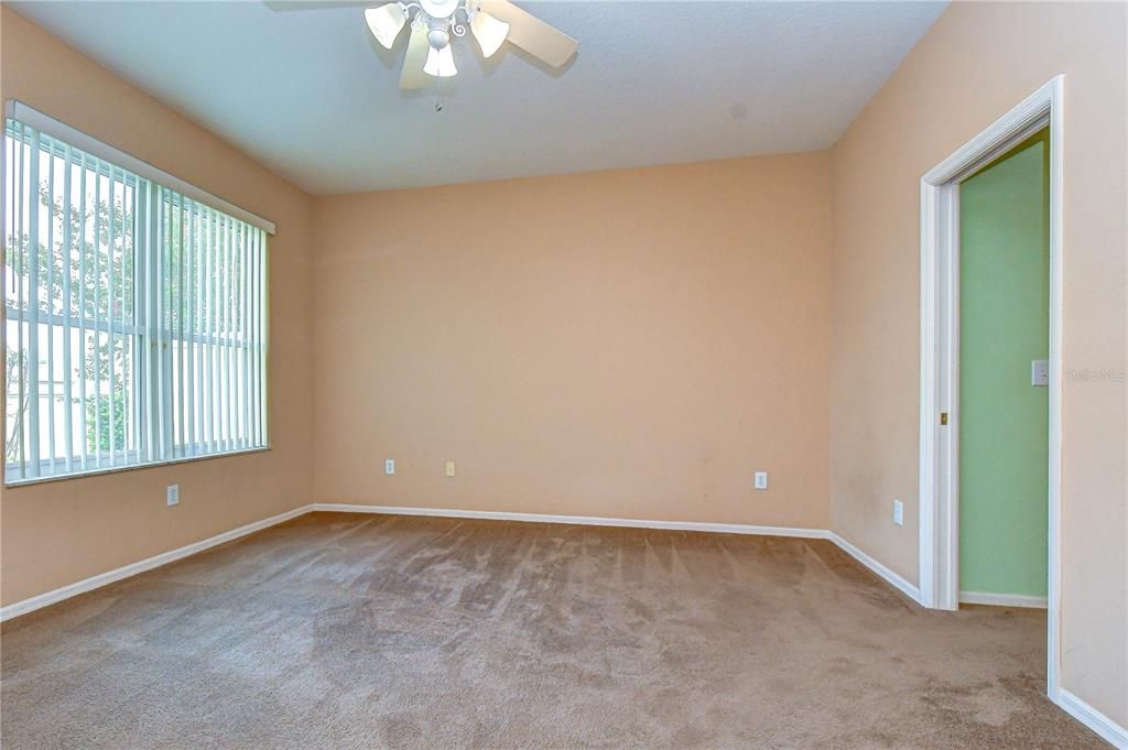 For Sale: $279,000 (3 beds, 2 baths, 1551 Square Feet)