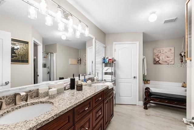 For Sale: $315,000 (4 beds, 2 baths, 1809 Square Feet)