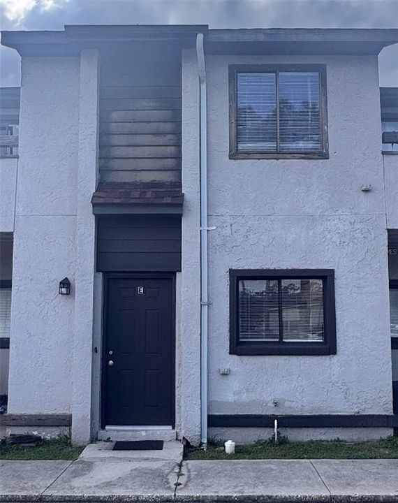В аренду: $1,450 (2 спален, 2 ванн, 1088 Квадратных фут)