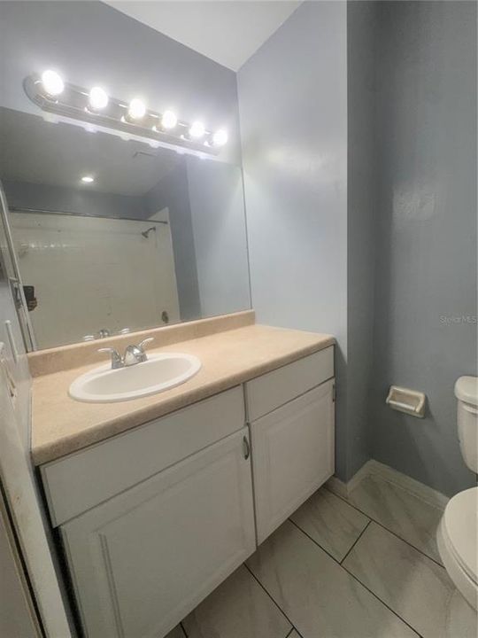 В аренду: $1,450 (2 спален, 2 ванн, 1088 Квадратных фут)