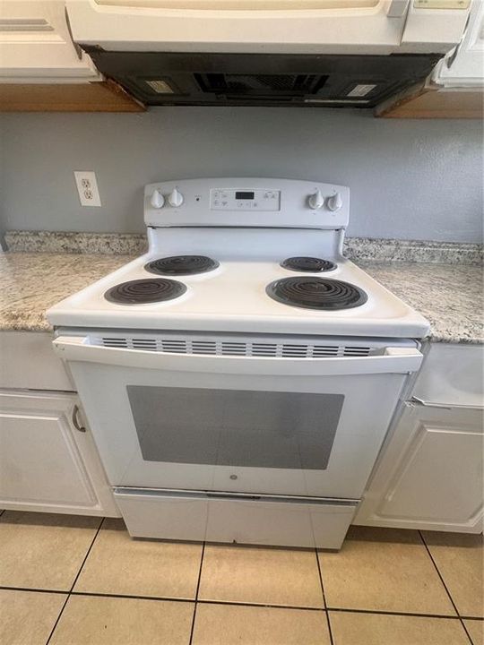 В аренду: $1,450 (2 спален, 2 ванн, 1088 Квадратных фут)