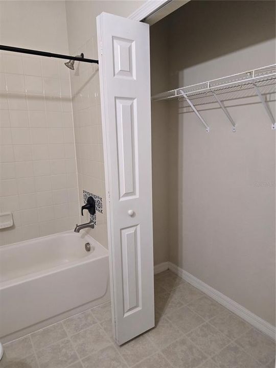 For Rent: $1,350 (2 beds, 2 baths, 1056 Square Feet)