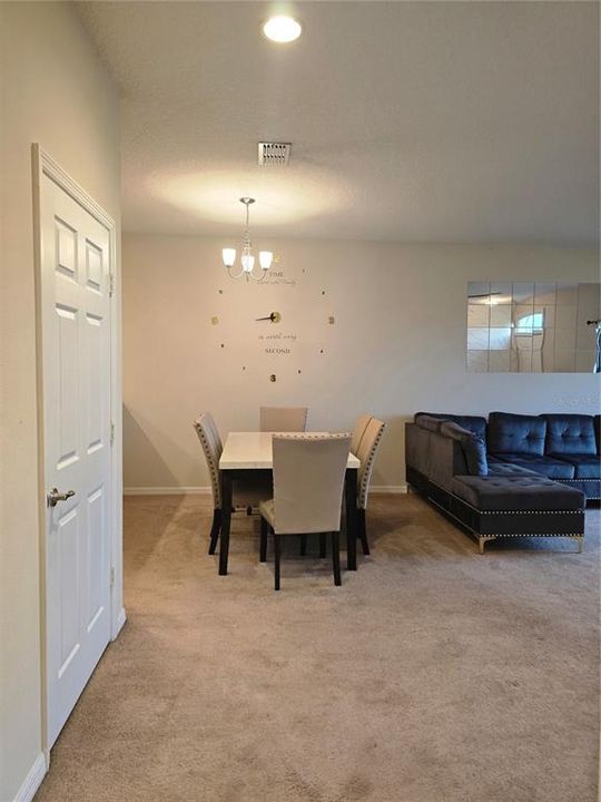 For Rent: $1,350 (2 beds, 2 baths, 1056 Square Feet)