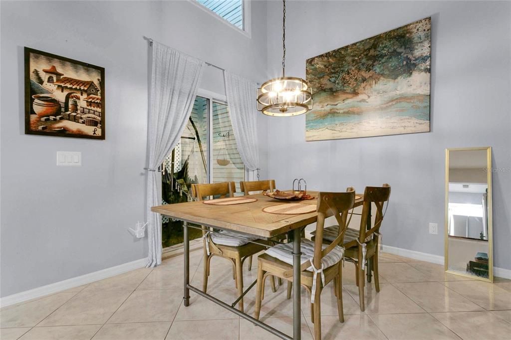 For Sale: $286,500 (2 beds, 2 baths, 1406 Square Feet)