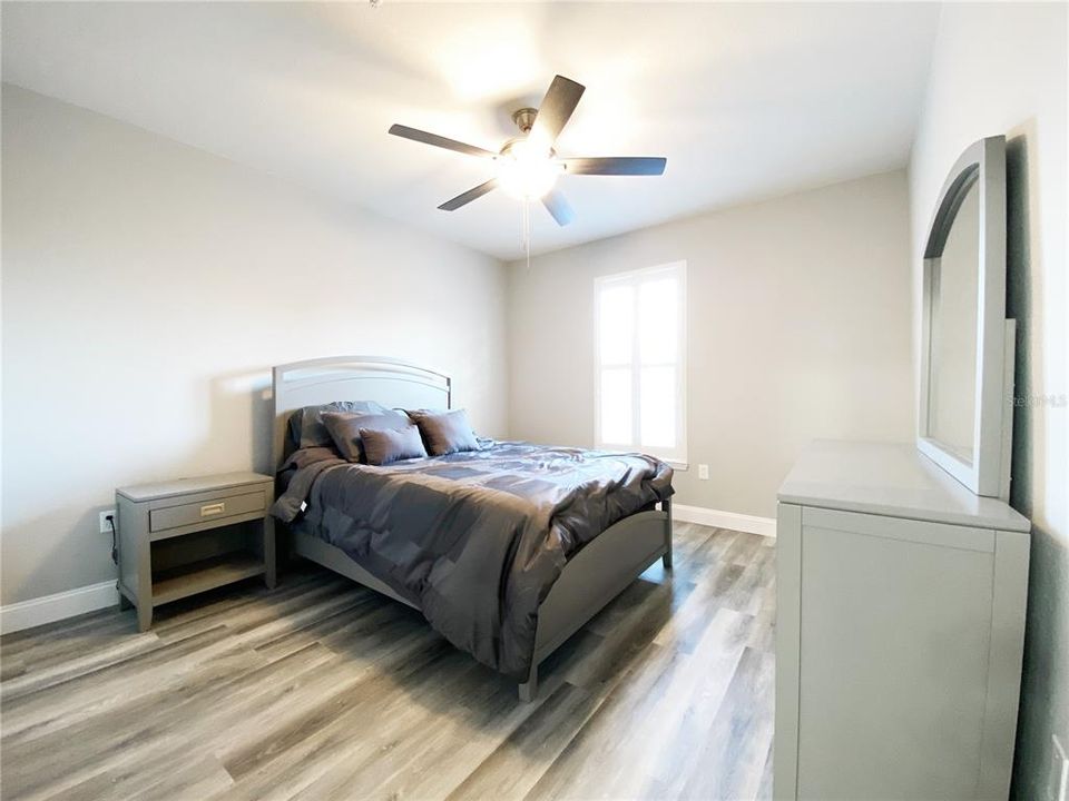 For Rent: $2,050 (3 beds, 2 baths, 1455 Square Feet)