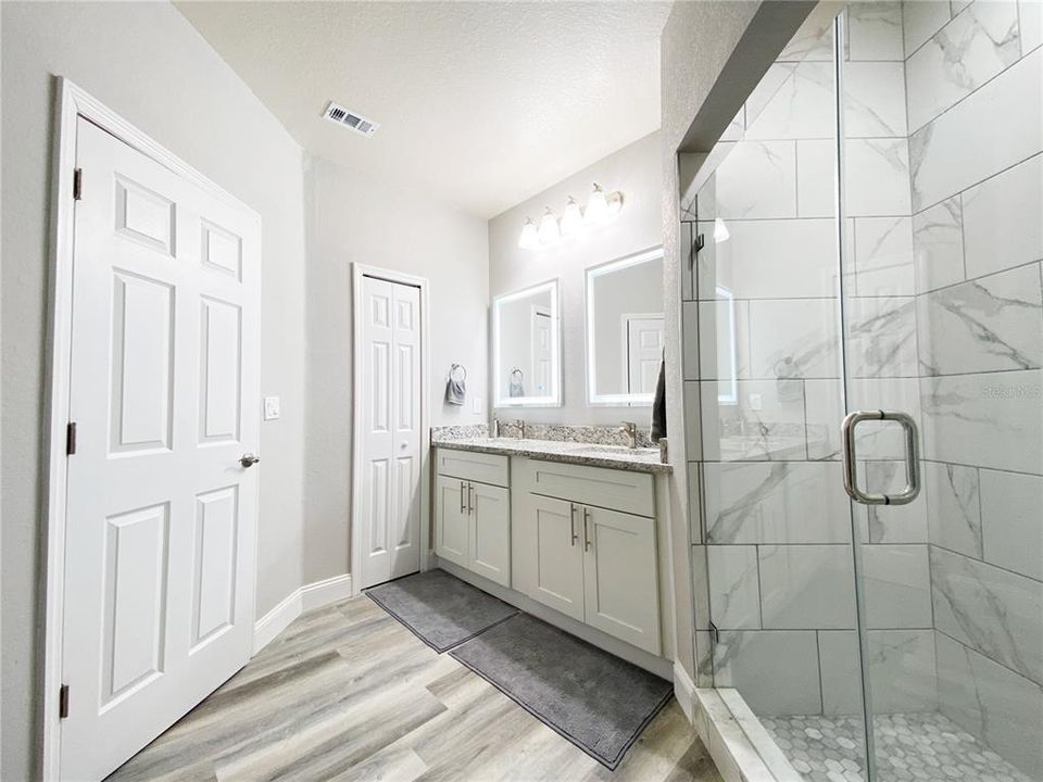 For Rent: $2,050 (3 beds, 2 baths, 1455 Square Feet)