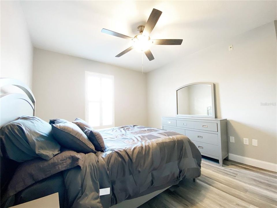 For Rent: $2,050 (3 beds, 2 baths, 1455 Square Feet)