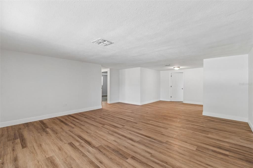На продажу: $315,000 (3 спален, 2 ванн, 1362 Квадратных фут)