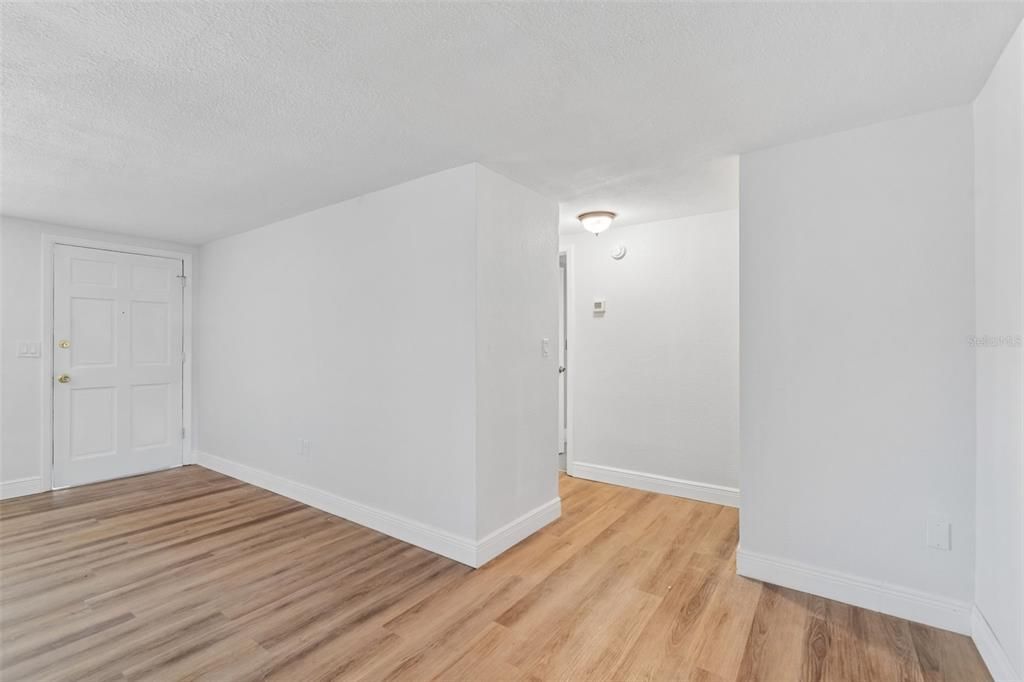 На продажу: $315,000 (3 спален, 2 ванн, 1362 Квадратных фут)