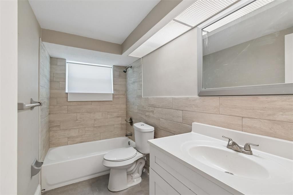 На продажу: $315,000 (3 спален, 2 ванн, 1362 Квадратных фут)