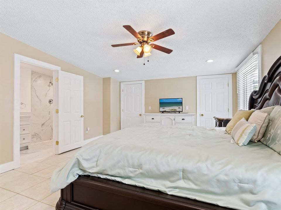 For Rent: $3,700 (3 beds, 2 baths, 1830 Square Feet)