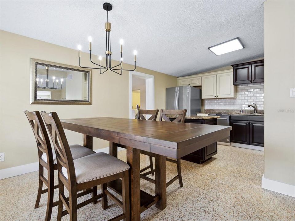 For Rent: $3,700 (3 beds, 2 baths, 1830 Square Feet)
