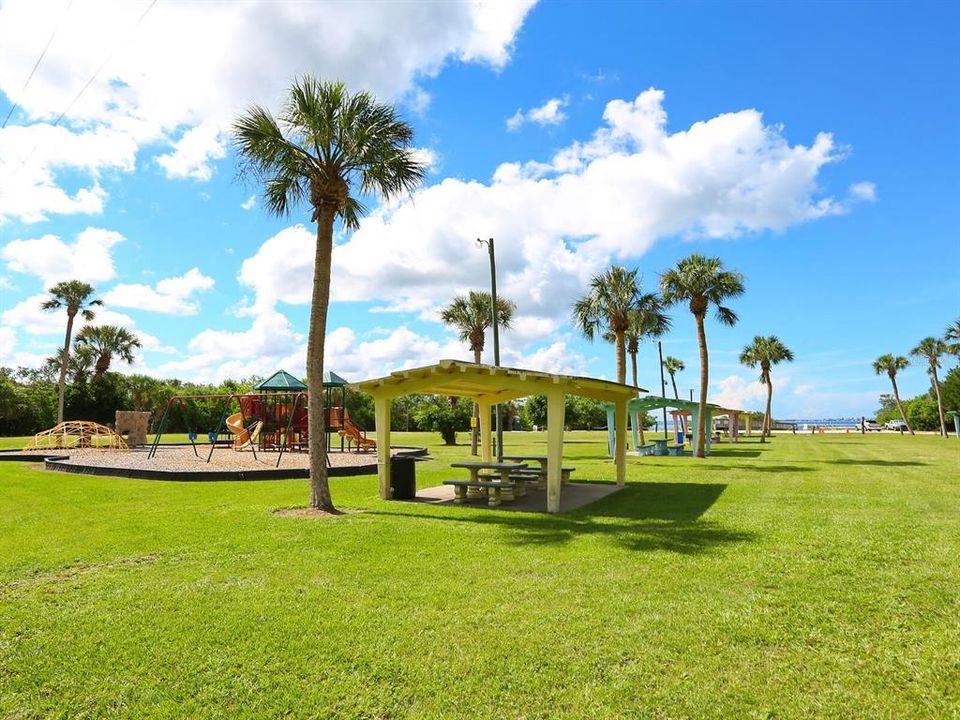 For Rent: $3,700 (3 beds, 2 baths, 1830 Square Feet)