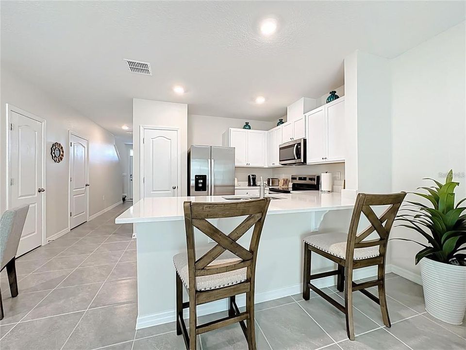 For Rent: $2,200 (3 beds, 2 baths, 2613 Square Feet)