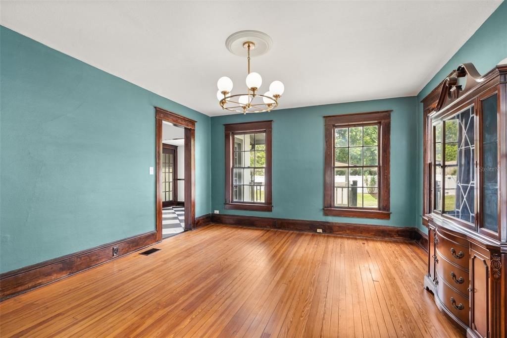 For Sale: $620,000 (4 beds, 3 baths, 2513 Square Feet)