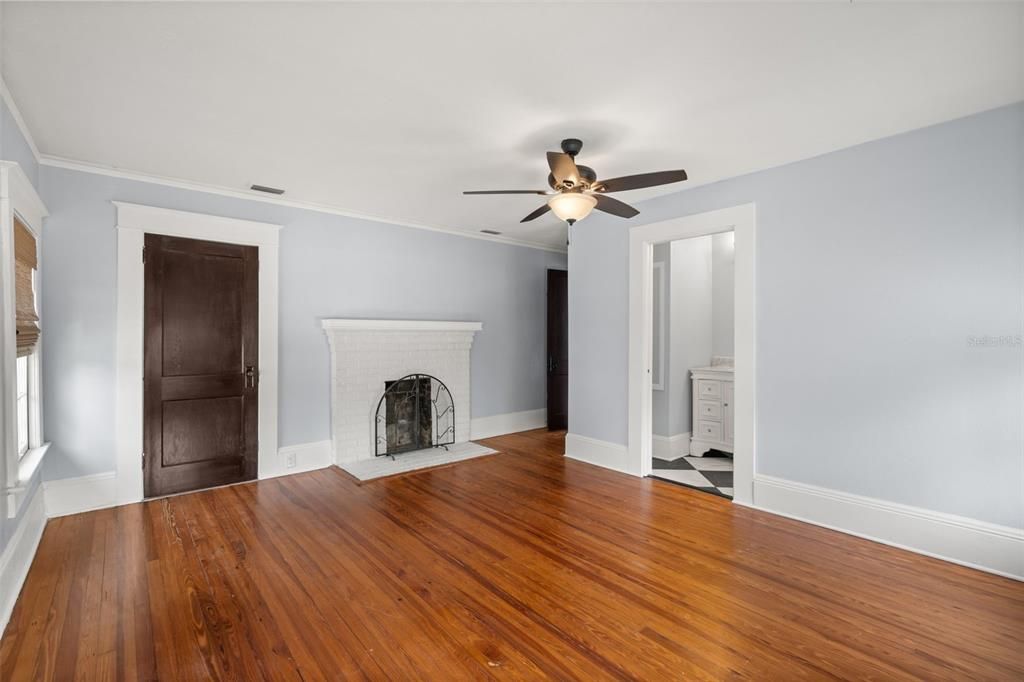 For Sale: $620,000 (4 beds, 3 baths, 2513 Square Feet)
