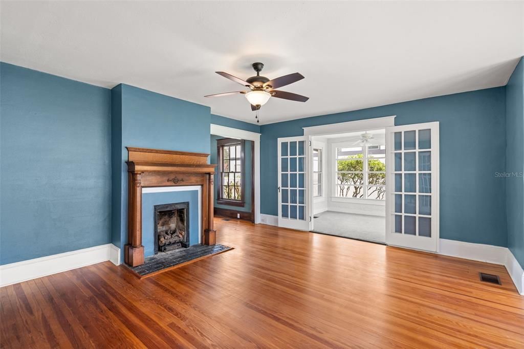 For Sale: $620,000 (4 beds, 3 baths, 2513 Square Feet)