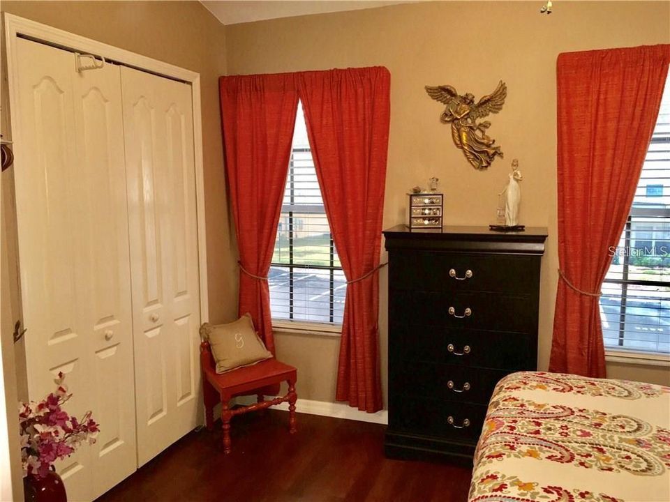 В аренду: $1,900 (2 спален, 2 ванн, 1110 Квадратных фут)