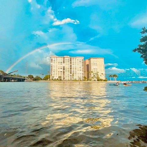 На продажу: $425,000 (2 спален, 2 ванн, 1700 Квадратных фут)