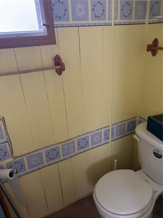 For Sale: $69,900 (2 beds, 1 baths, 648 Square Feet)