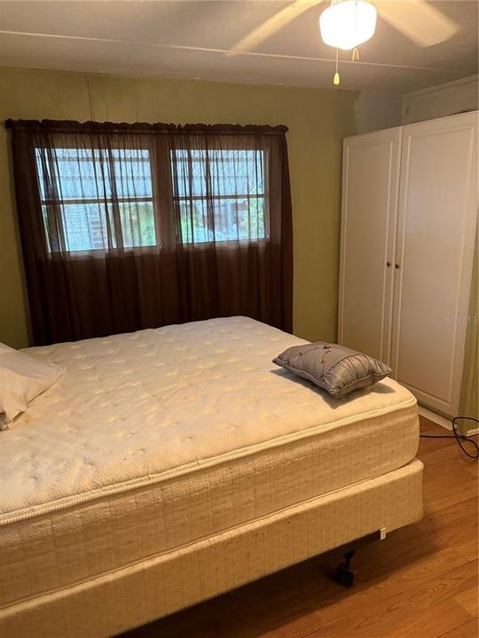 For Sale: $69,900 (2 beds, 1 baths, 648 Square Feet)