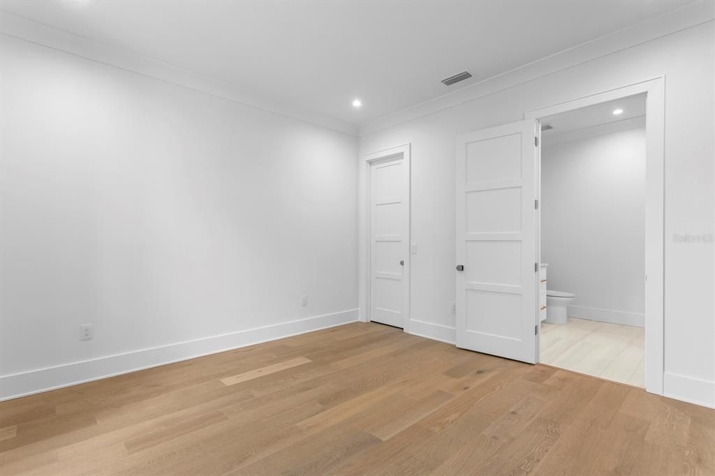 На продажу: $3,370,000 (5 спален, 6 ванн, 5197 Квадратных фут)